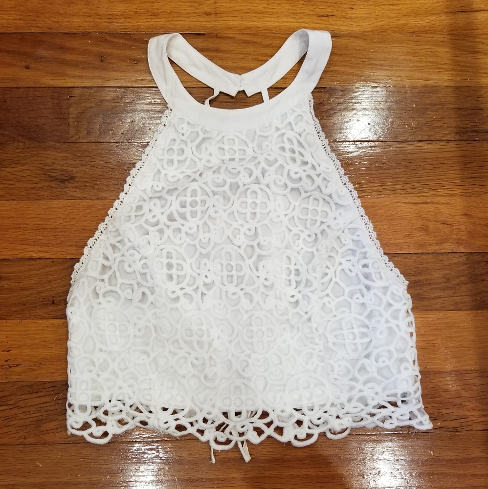 🐣 Forever 21 Halter Crop Top